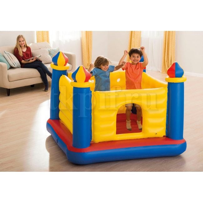 Игровой центр с батутом Замок 175x175x135см Intex 48259